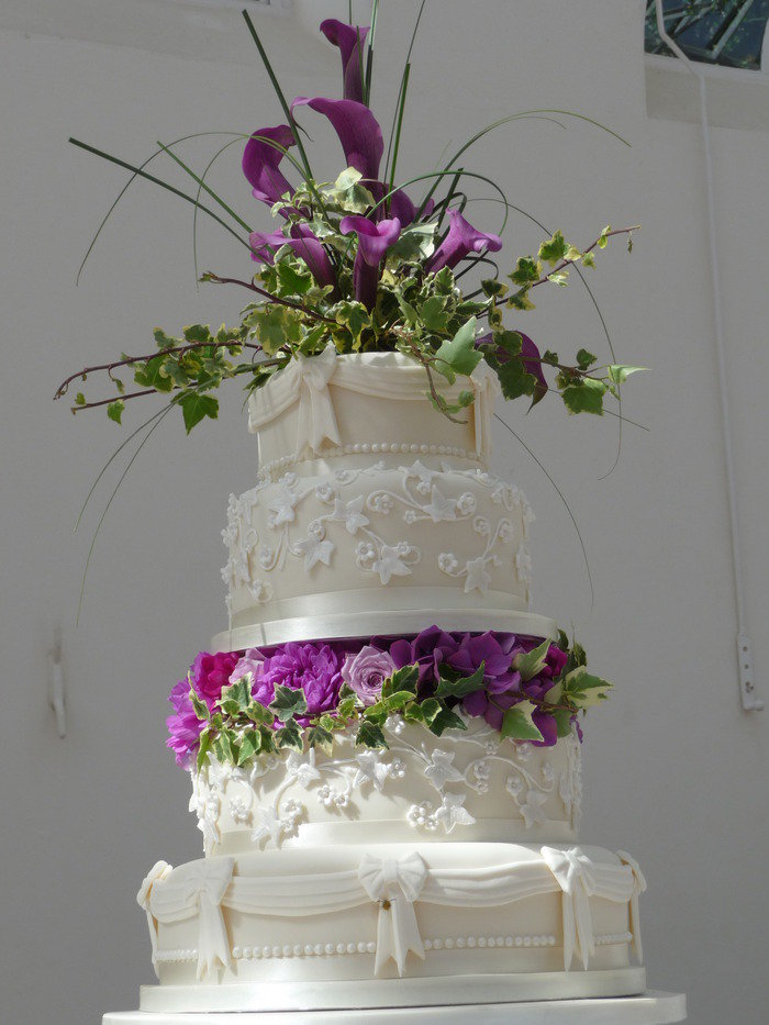  Wedding cakes of Cleo's Creative Cakes Manor Road - Photo 3 of 3