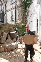 peter holding a stump log. GraftinGardeners Ltd 45 Swanwick Close 