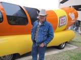  the Hot Dog King of Austin 700 Red River 