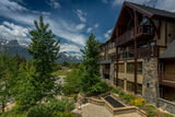 Rundle Cliffs Lodge in Spring Creek, Canmore