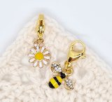 Daisy and bee stitch markers
