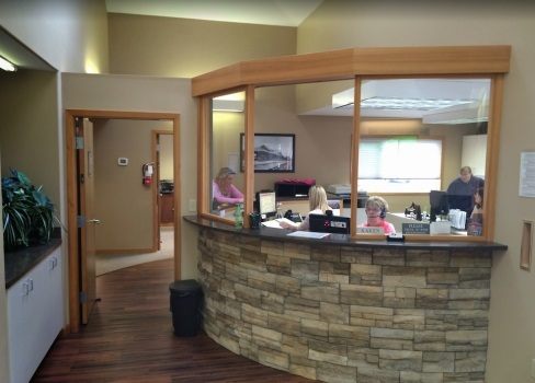  Profile Photos of Ash & Roberts DDS | Cosmetic Dentist & Implants 2409 Borst Ave - Photo 3 of 4