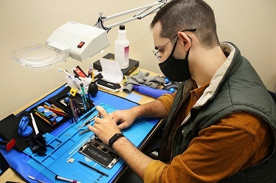  New Album of Phone Guy Repairs 58 West Somerset Street - Photo 6 of 9