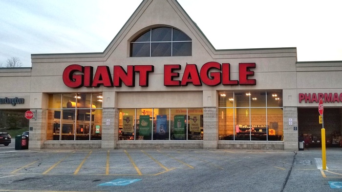 Giant Eagle Supermarket at 6 minutes drive to the northwest of Chardon Dental Arts New Album of Chardon Dental Arts 401 South St #3A - Photo 3 of 5