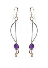 AMETHYST SAIL EARRINGS
Silver wire has been forged to wrap around your favourite gemstone bead to create a lovely pair of long, elegant earrings.
Popular handmade silver earrings, designed to suit all ages.
Approx size 7 x 1.3 cm