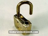 Roxbury Emergency Locksmith - Roxbury, CT (860) 556-2074