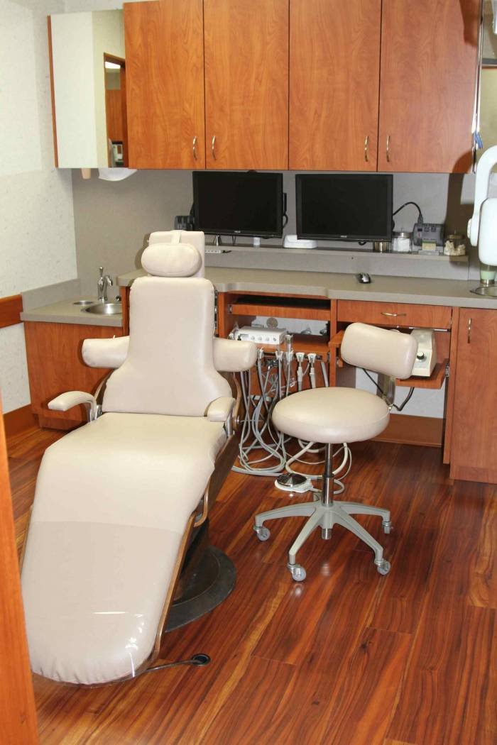  Profile Photos of Associated Dental Care 183 S. Bloomingdale Rd. Suite 202 - Photo 13 of 14