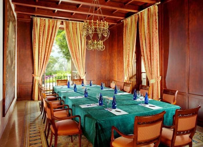 The meeting room Biblioteca is perfectly situable for small meetings in a private atmosphere. Profile Photos of Castillo Hotel Son Vida C/Raixa 2, Urbanization Son Vida - Photo 9 of 25