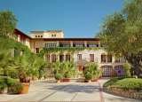 Surrounded by the greens and wonderfully lush gardens, enjoy the Mediterranean flair at our golf hotel. Sheraton Mallorca Arabella Golf Hotel Carrer de Vinagrella, Urbanization Son Vida 