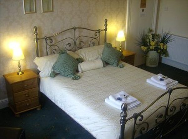  Profile Photos of Guest House Whitby - Rosslyn House, UK Rosslyn Guest House 11 Abbey Terrace - Photo 3 of 6