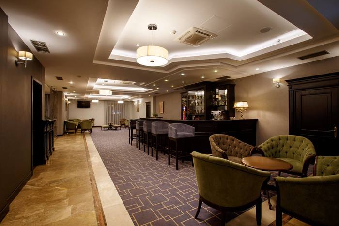 Lobby Bar at DoubleTree by Hilton Hotel Sighisoara - Cavaler Profile Photos of DoubleTree by Hilton Hotel Sighisoara - Cavaler 6 Consiliul Europei St. - Photo 15 of 17