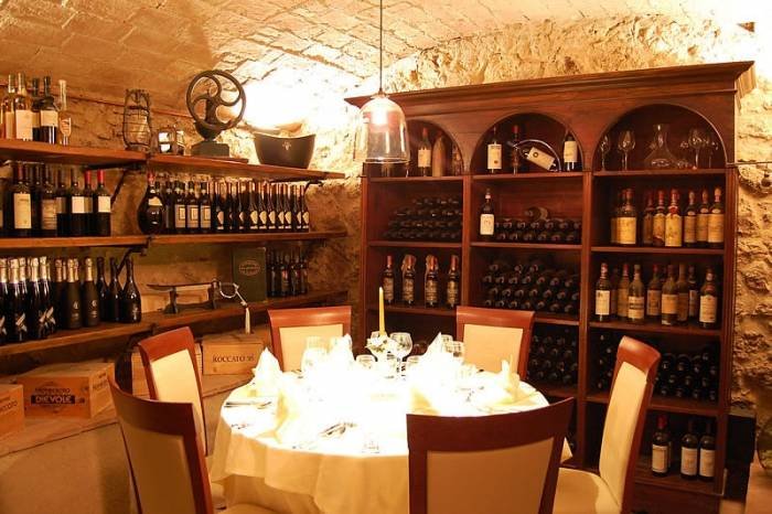  Restaurant Gli Orti di San Domenico of Hotel Chiusarelli Viale Curtatone, 15 - Photo 2 of 4