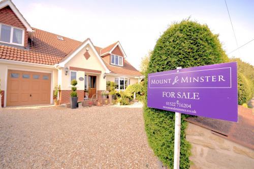  Profile Photos of Mount & Minster Estate Agents Atton Place, 32 Eastgate - Photo 4 of 4