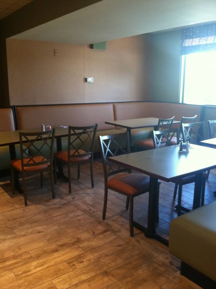  Profile Photos of Budget Inn & Suites / the Roasted Tomato Diner 320 Greentree Drive - Photo 2 of 12