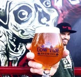 Profile Photos of Low Tide Brewing