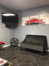 Beautifully Designed Waiting & Lounge Area for all the customers at Proshop Automotive, Colton, CA