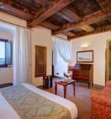 Profile Photos of Hotel San Francesco al Monte
